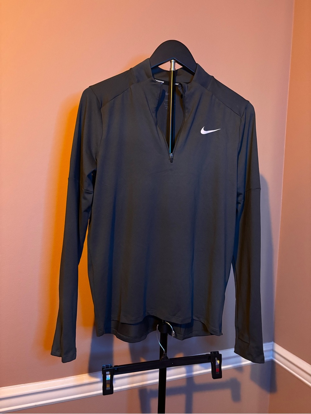 S Nike Women's/Men’s Dark Charcoal Quarter-Zip Long Sleeve Top - White Swoosh